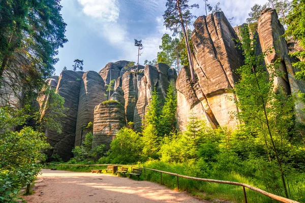 Self-guided trip to Adršpach sandstone rocks and forest views from Prague